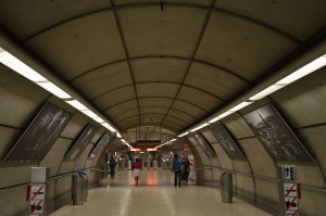 Metro Bilbao acoge 'Las 1.000 caras de la Esclerosis Múltiple'